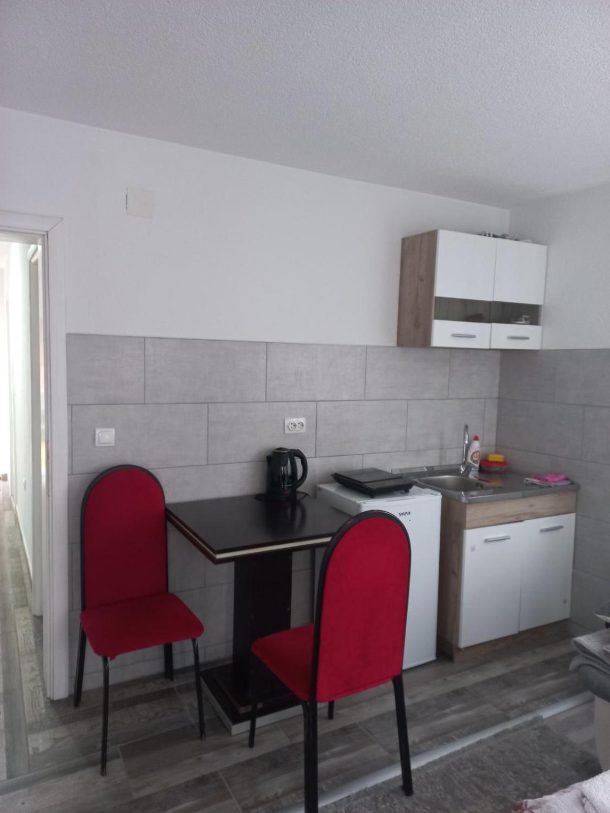 Adagio Studio Apartment Πλαβ Εξωτερικό φωτογραφία